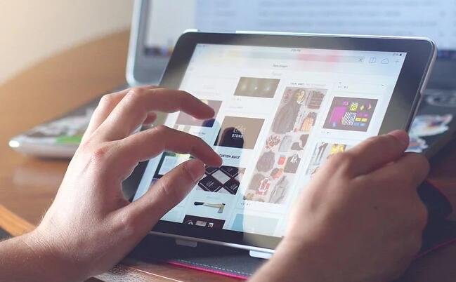 ����������վ